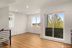 7403 Dayton Ave N, Seattle, WA 98103 - Photo 11