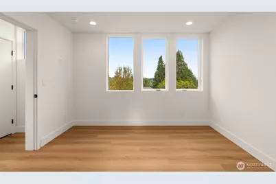 7403 Dayton Avenue N, Seattle, WA 98103 - Photo 15