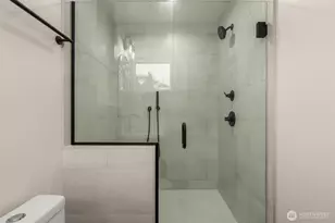 7403 Dayton Ave N, Seattle, WA 98103 - Photo 19