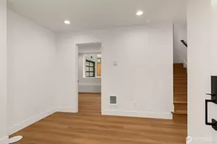 7403 Dayton Ave N, Seattle, WA 98103 - Photo 3