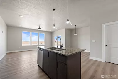 4324 W Surf Scoter Street, Moses Lake, WA 98837 - Photo 3