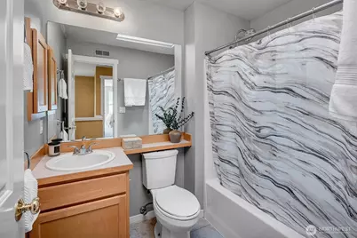 1601 NE Katsura Street #501, Issaquah, WA 98029 - Photo 21