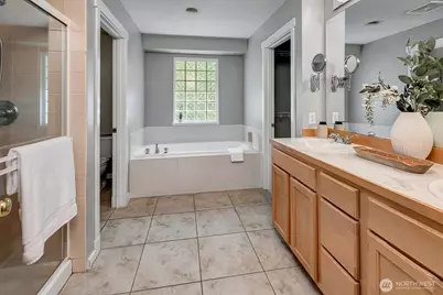 1601 NE Katsura Street #501, Issaquah, WA 98029 - Photo 19