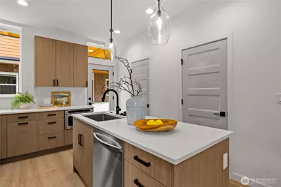 1706 A N 47th Street, Seattle, WA 98103 - Photo 11
