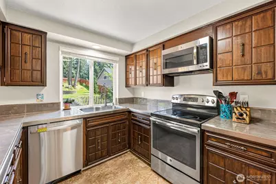 12813 Military Road E, Puyallup, WA 98374 - Photo 17