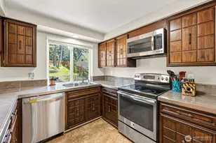 12813 Military Rd E, Puyallup, WA 98374 - Photo 17
