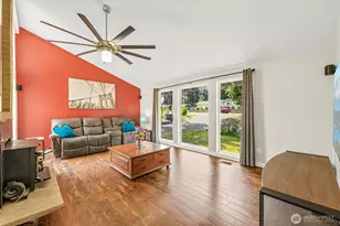 12813 Military Rd E, Puyallup, WA 98374 - Photo 13