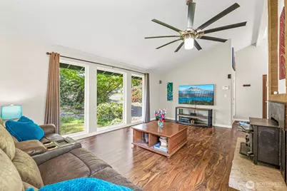 12813 Military Road E, Puyallup, WA 98374 - Photo 15