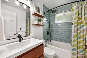 6225 29th Ave NE, Seattle, WA 98115 - Photo 17