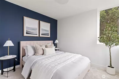 8863 Midvale Avenue N #E, Seattle, WA 98103 - Photo 17
