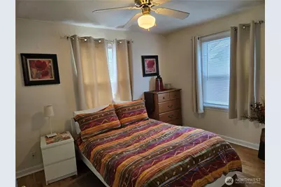1215 Burwell Street, Bremerton, WA 98337 - Photo 13