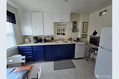 1215 Burwell Street, Bremerton, WA 98337 - Photo 15