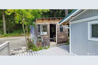 479 Special Place #W, Oak Harbor, WA 98277 - Photo 3