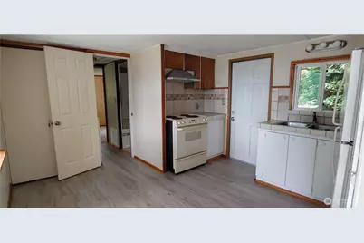 479 Special Place #W, Oak Harbor, WA 98277 - Photo 9