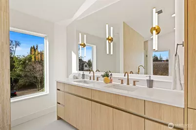 7358 33rd Avenue NE, Seattle, WA 98115 - Photo 23
