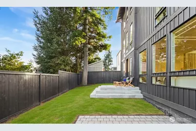 7358 33rd Avenue NE, Seattle, WA 98115 - Photo 5