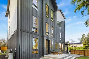 7358 33rd Ave NE, Seattle, WA 98115 - Photo 3