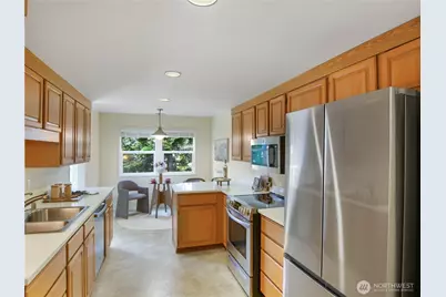 22471 SE 42nd Terrace #2204, Issaquah, WA 98029 - Photo 13