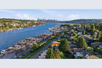 2506 N 38th Street, Seattle, WA 98103 - Photo 3