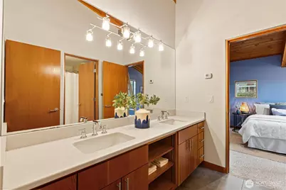 2506 N 38th Street, Seattle, WA 98103 - Photo 25