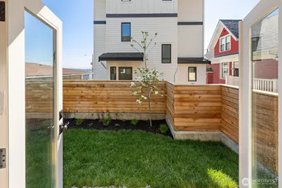909 32nd Avenue S #C, Seattle, WA 98144 - Photo 9