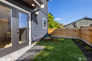 909 32nd Ave S, Seattle, WA 98144 - Photo 11