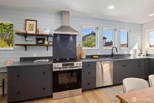 909 32nd Ave S, Seattle, WA 98144 - Photo 17