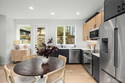 4425 Fremont Avenue N #A, Seattle, WA 98103 - Photo 5