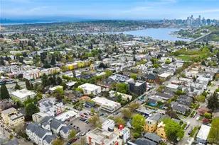 4425 Fremont Ave N, Seattle, WA 98103 - Photo 27