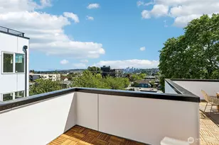 4425 Fremont Ave N, Seattle, WA 98103 - Photo 25