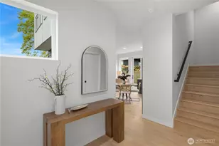 4425 Fremont Ave N, Seattle, WA 98103 - Photo 3