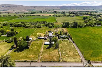 11704 Gilbert Road, Yakima, WA 98903 - Photo 3