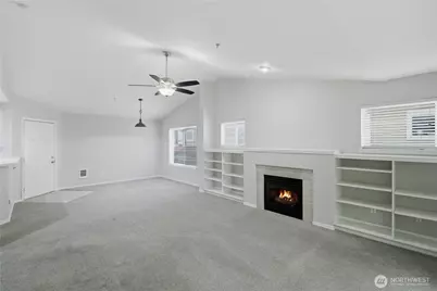 2131 Hammond Ave #D9, DuPont, WA 98327 - Photo 35