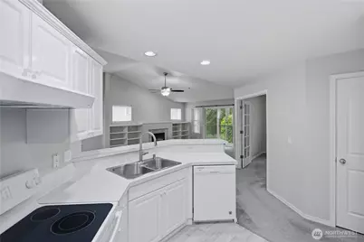 2131 Hammond Ave #D9, DuPont, WA 98327 - Photo 21