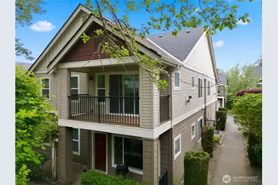 2131 Hammond Ave #D9, DuPont, WA 98327 - Photo 3