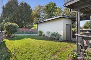 9027 6th Ave NW, Seattle, WA 98117 - Photo 17