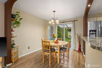 904 SW 214th Place, Lynnwood, WA 98036 - Photo 7