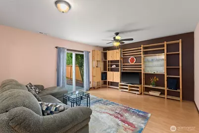 904 SW 214th Place, Lynnwood, WA 98036 - Photo 17