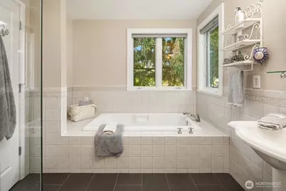 7732 195th Street SW, Edmonds, WA 98026 - Photo 23