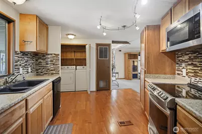 21817 107th Place SE #12, Kent, WA 98031 - Photo 5