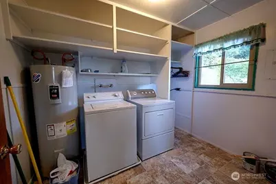 1357 Jacobson Boulevard, Bremerton, WA 98310 - Photo 7