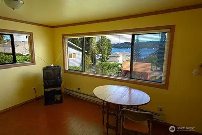 1357 Jacobson Boulevard, Bremerton, WA 98310 - Photo 3