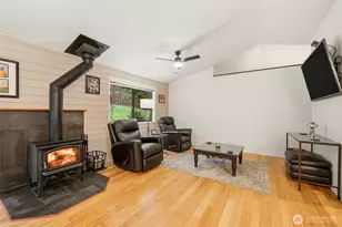 6830 Norma Beach Rd, Edmonds, WA 98026 - Photo 5
