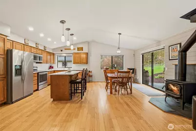 6830 Norma Beach Road, Edmonds, WA 98026 - Photo 3
