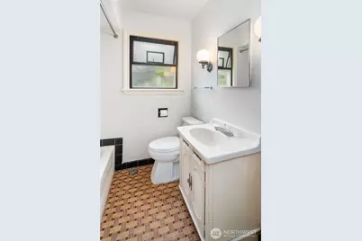 8622 17th Avenue NE, Seattle, WA 98115 - Photo 15