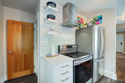 8451 35th Avenue SW, Seattle, WA 98126 - Photo 13