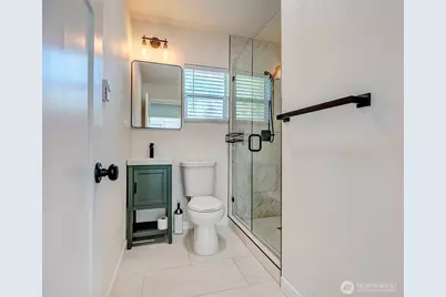 3806 35th Avenue W #Unit 1, Seattle, WA 98199 - Photo 15