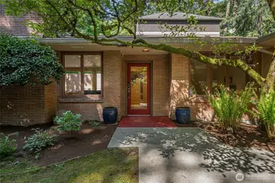 1207 NE 140th Street, Seattle, WA 98125 - Photo 1