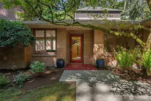 1207 NE 140th St, Seattle, WA 98125 - Photo 1