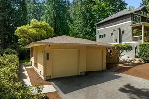 1207 NE 140th St, Seattle, WA 98125 - Photo 27